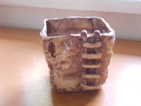Květináč hranatý s žebříkem